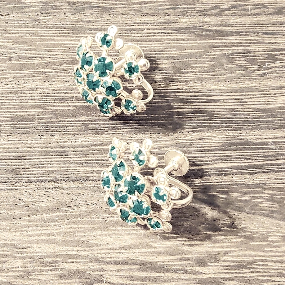 ✨ Vintage | Flower Screw Earrings